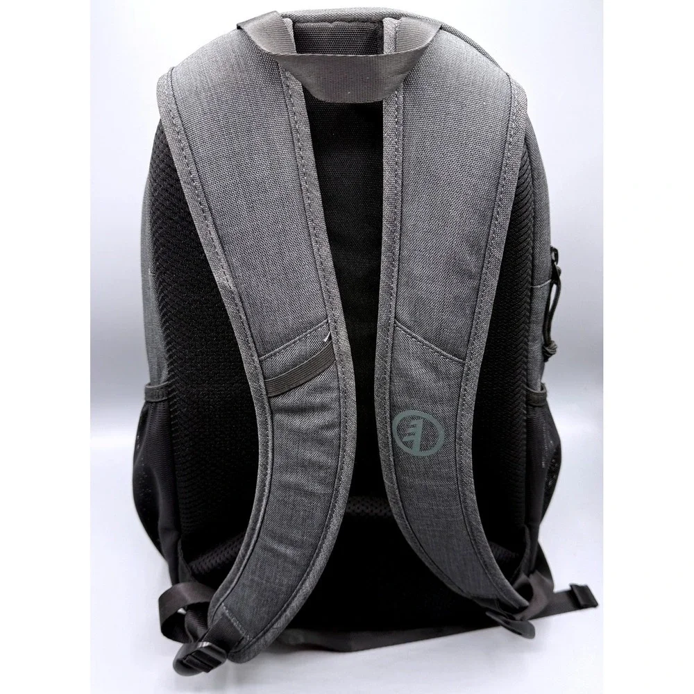 Tamrac Tradewind 18 Camera Backpack Grey DSLR Mirrorless Bag T1460-1919